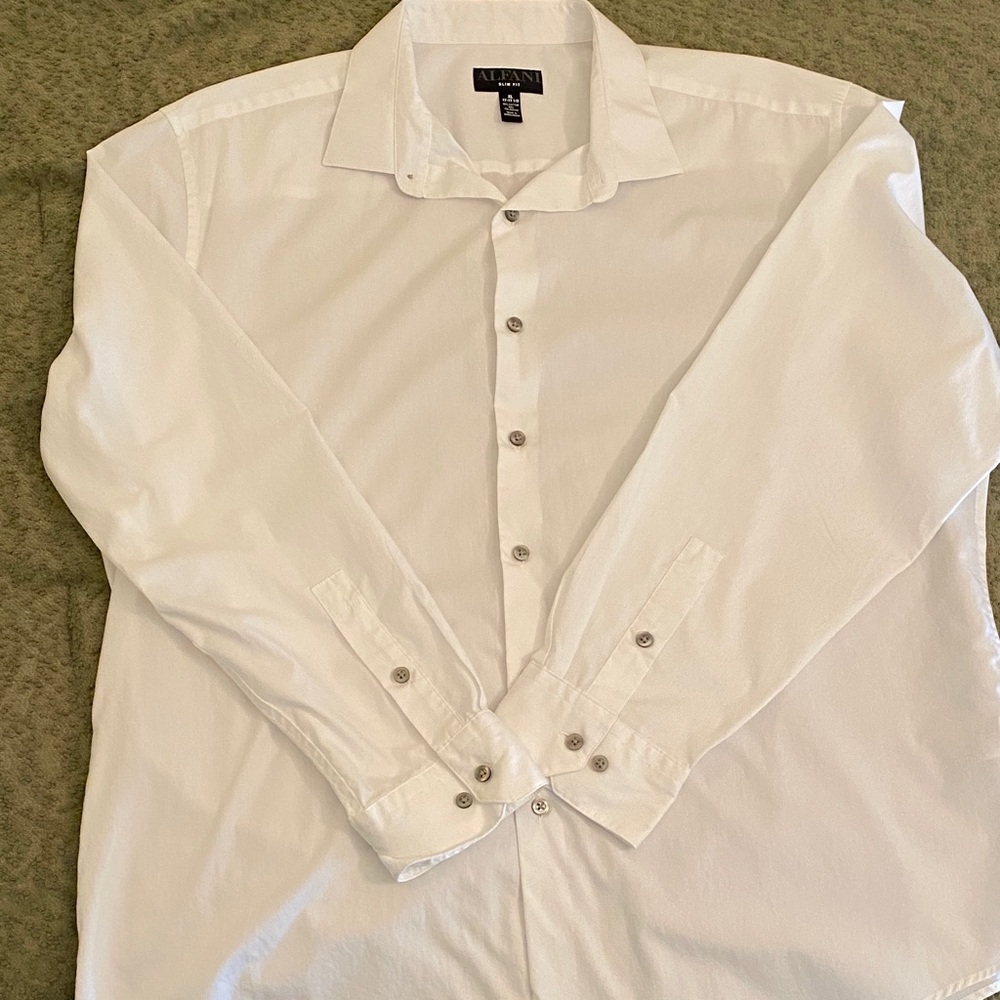 Alfani Men's White Long-Sleeve Dress Shirt - Classic Spread Collar